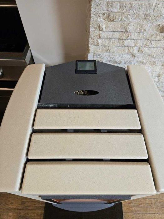 Камина печка на пелети суха 11kW