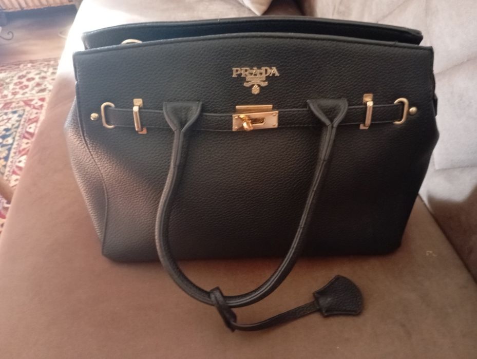 Нова дамска чанта от еко кожа закупена от Лисабон