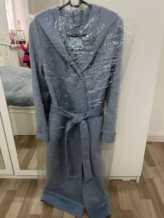 Пальто 46размер әдемі турады