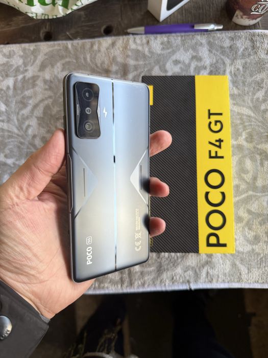 poco f4 GT pamit 12.256g holati ideal karopka dak bor oqip tel qlila