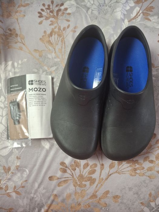 Обувки гумени неплъзгащи за дъжд и друго, за навън и вкъщи.р39-40