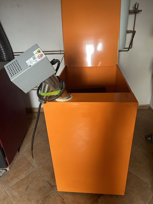 Vand cazan peleti feroli cazanul 800 este nou ne folosit nici odata