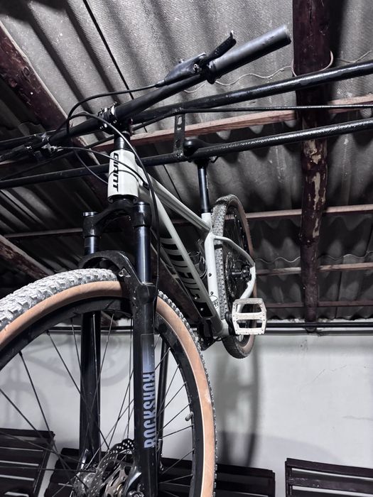 Продам Giant Fathom