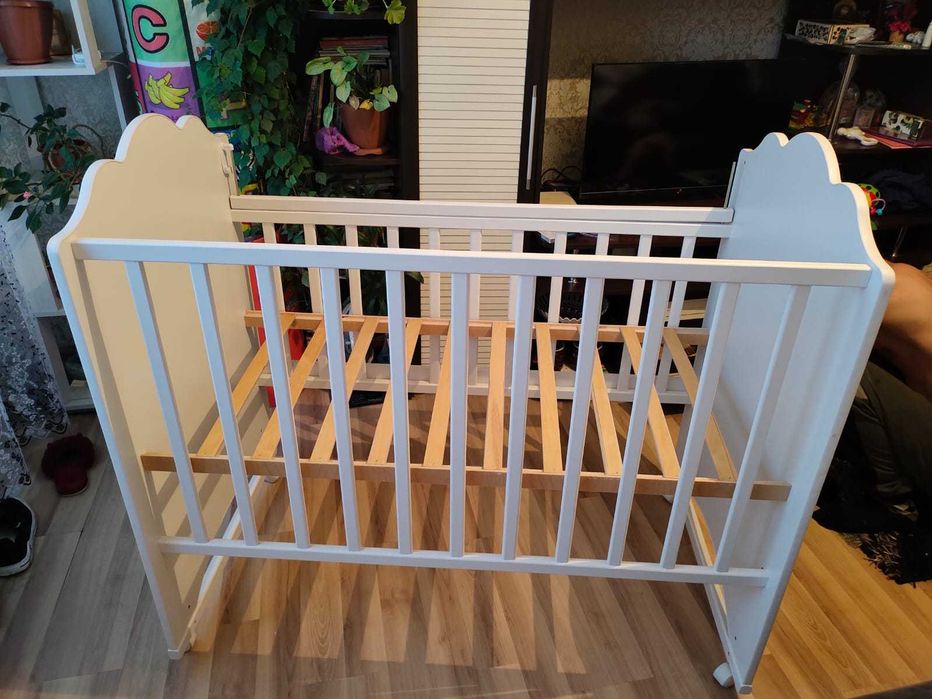 Детская кроватка