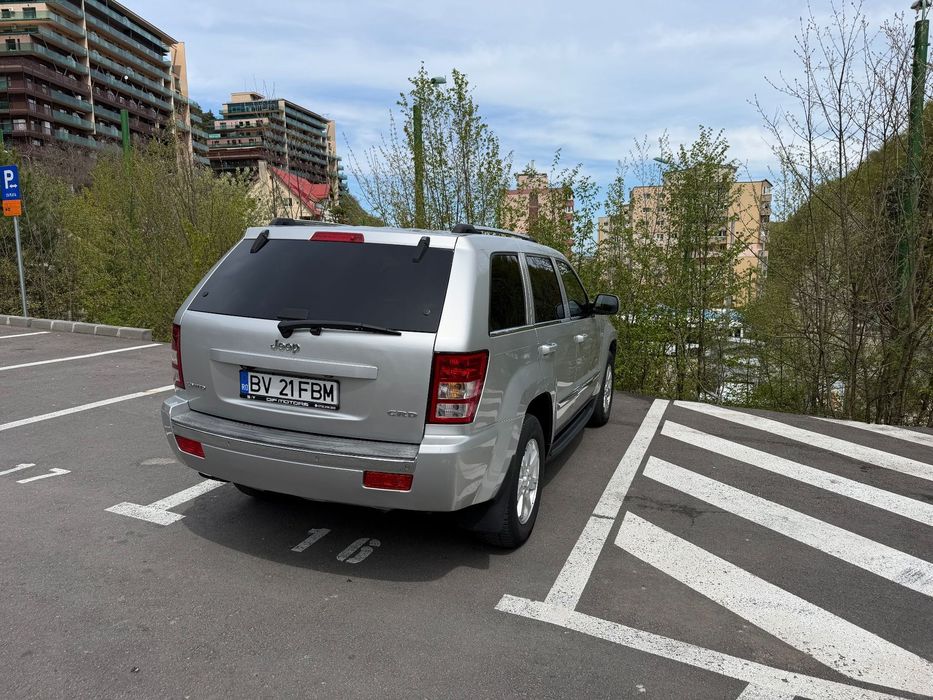 Jeep Grand Cherokee Vand Jeep Grand Cherokee , al doilea proprietar Istoric Jeep Brasov