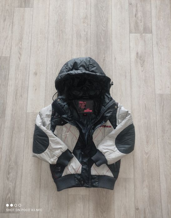 Продам курточку на осень