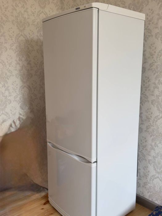 ATLANT xolodilnik sotiladi!