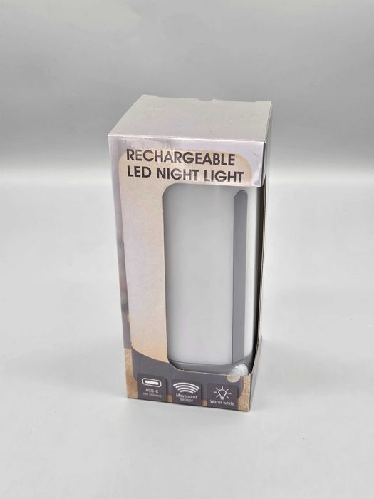 Презареждаща се LED нощна лампа с USB-C със сензор за движение