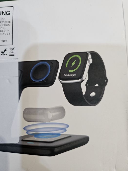 Продам зарядку три в одном