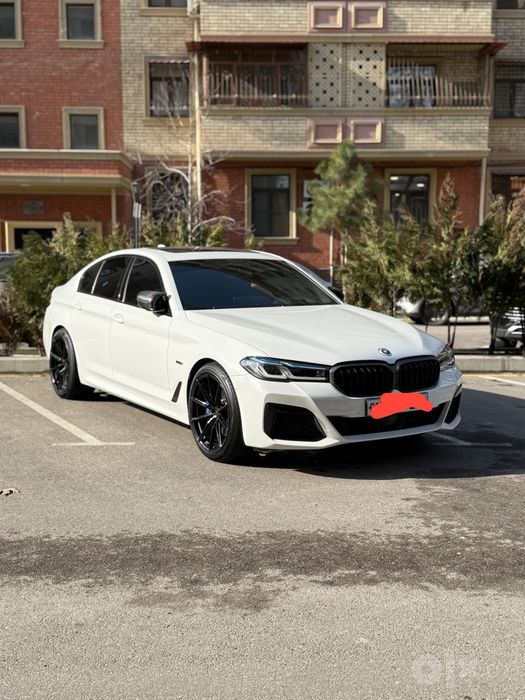 BMW 5 Seria G30 530E sotiladi ulgurib qolila