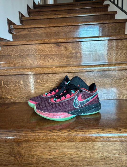 NIKE Lebron XX SE GS  20