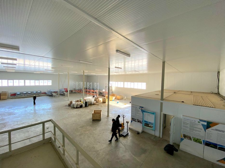 Фруктохранилище действующее.