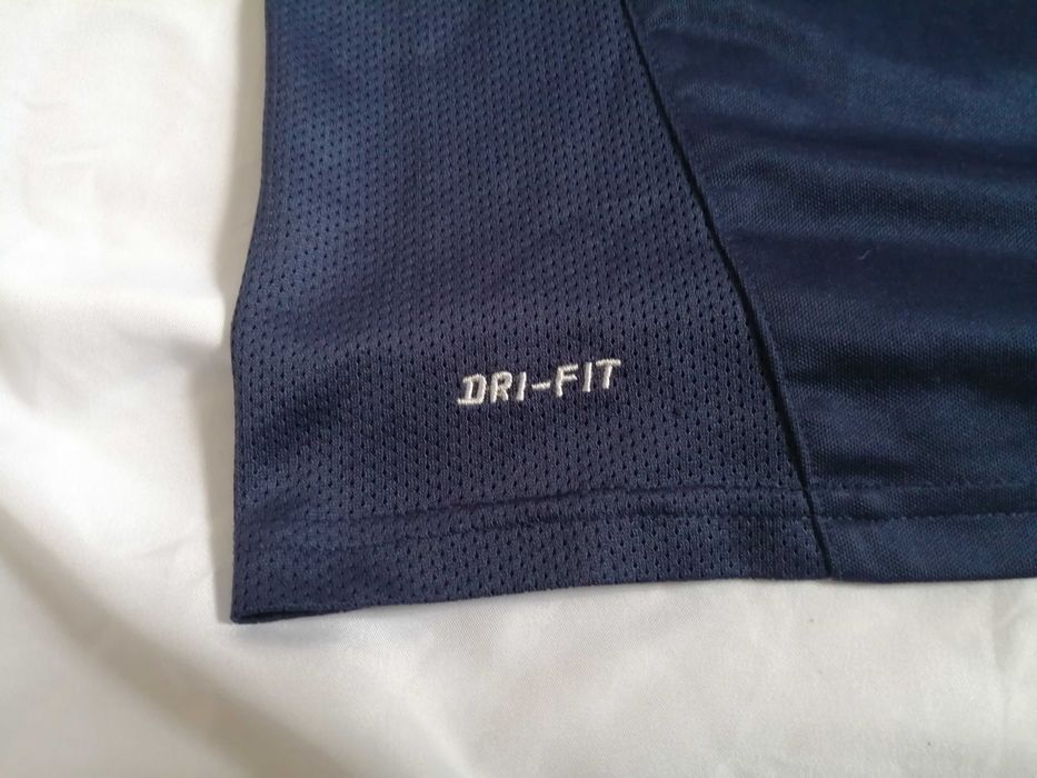 Nike DRI-FIT оригинална момчешка тениска р-р L - за 12-13 годишни, ръст около 152-158 см
