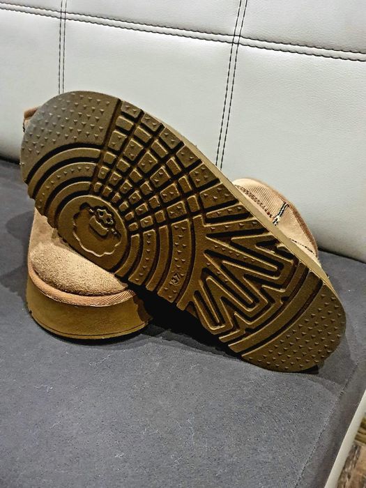 Дамски велурени ботушки