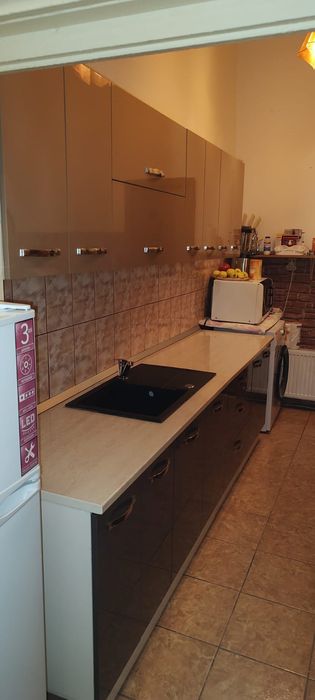 Închiriez casa 2 camere