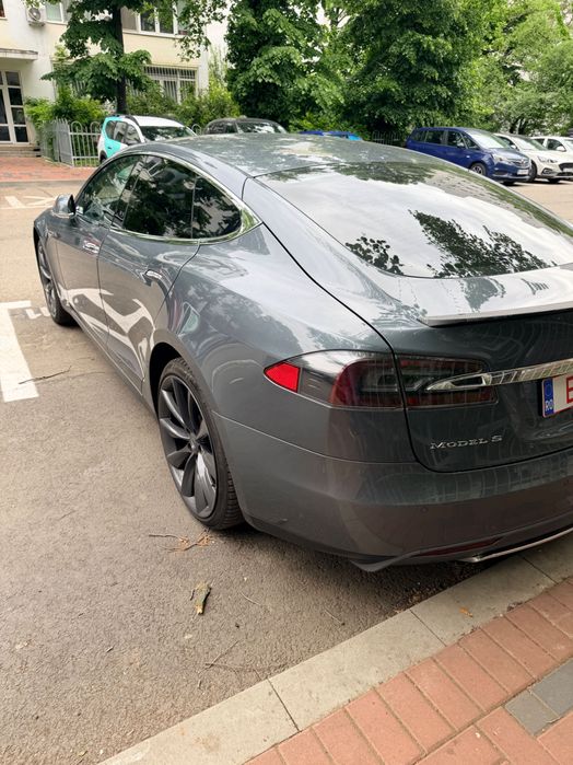 Tesla Model S P85+ Incarcare GRATUITA PE VIATA!
