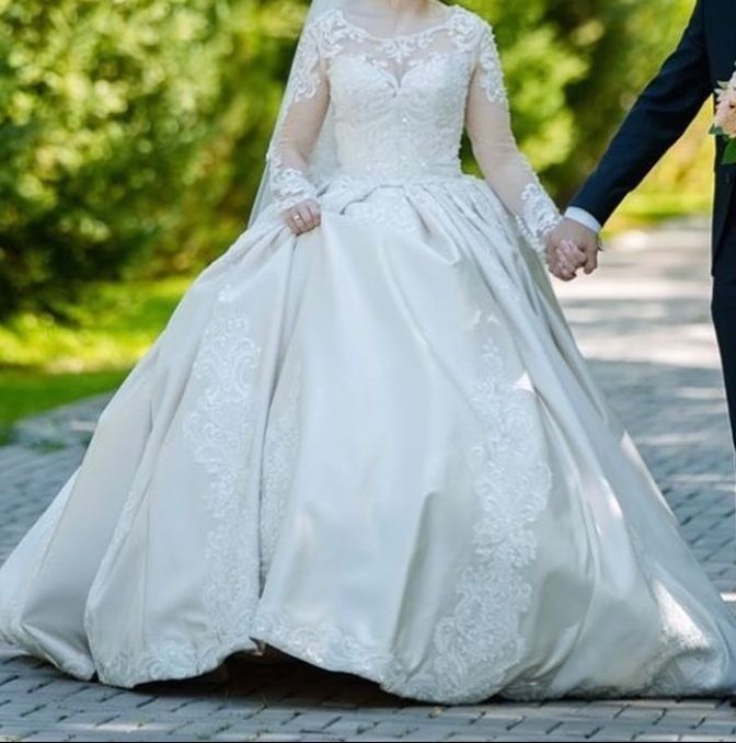 Продам свадебное платье