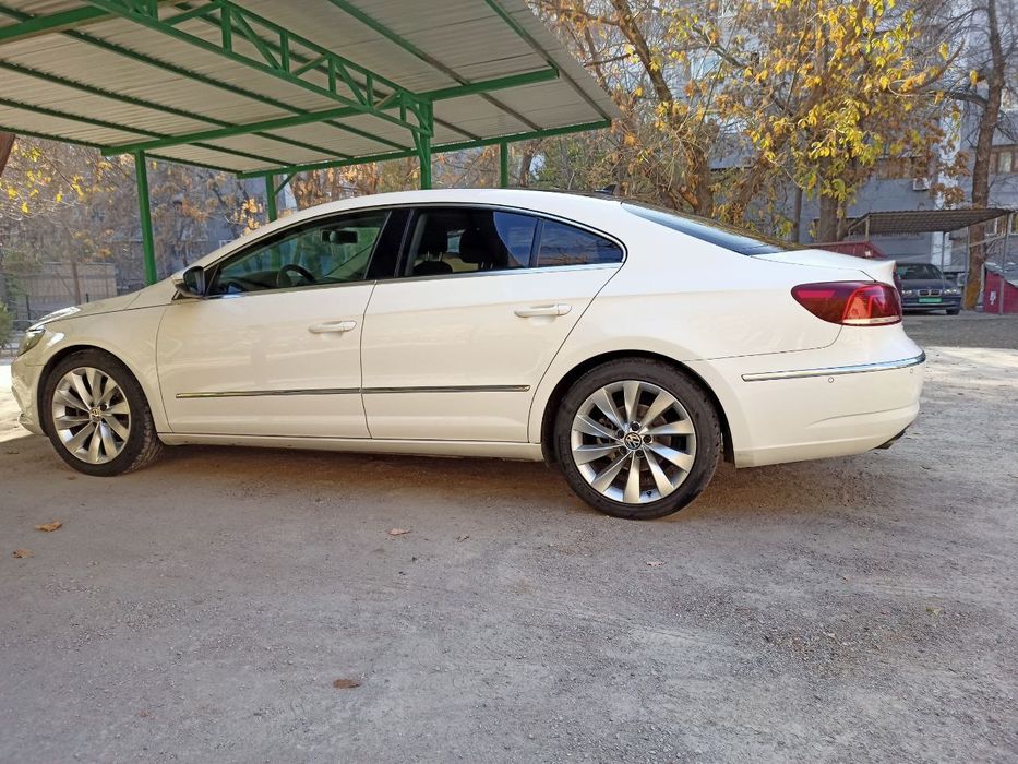 Продаётся автомобиль Седан Volkswagen Passat Coupe