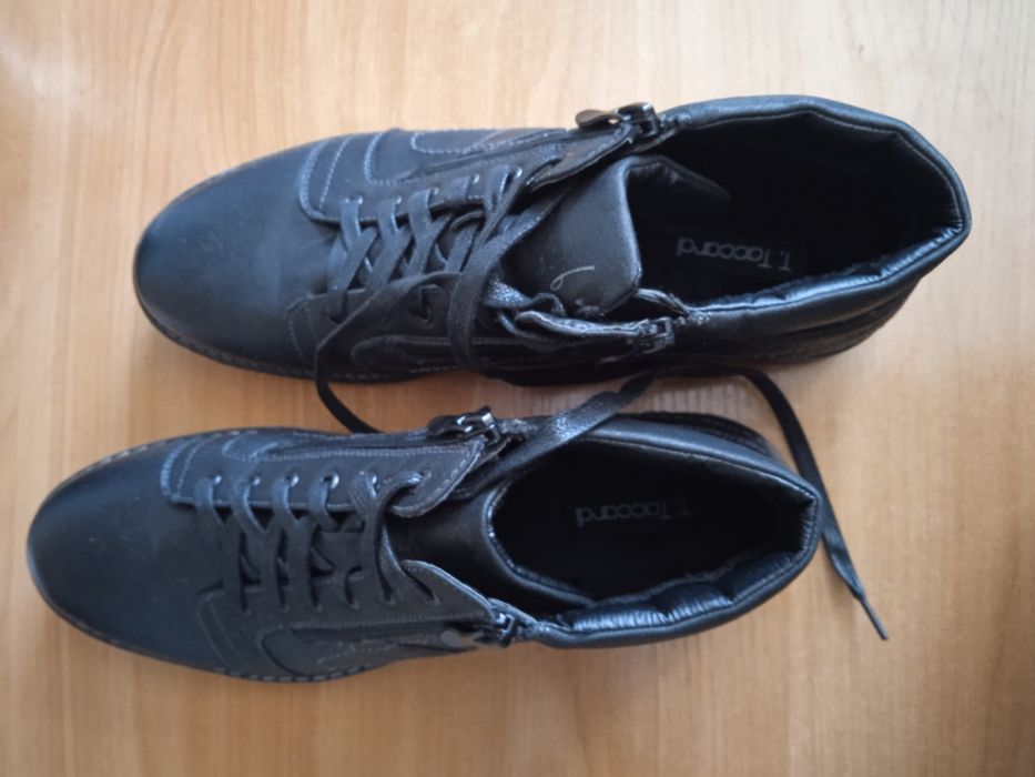 Ботинки демисезонные ( новые).