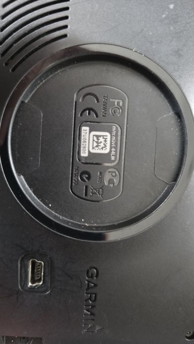 GPS Garmin Nuvi 44LM пълен комплект