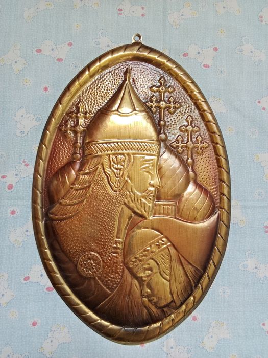 Настенные панно , картины , тарелки