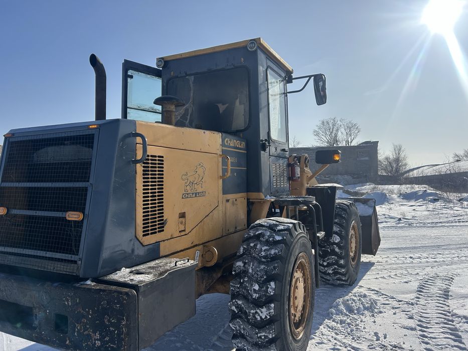 Погрузчик двух кубовый китаец