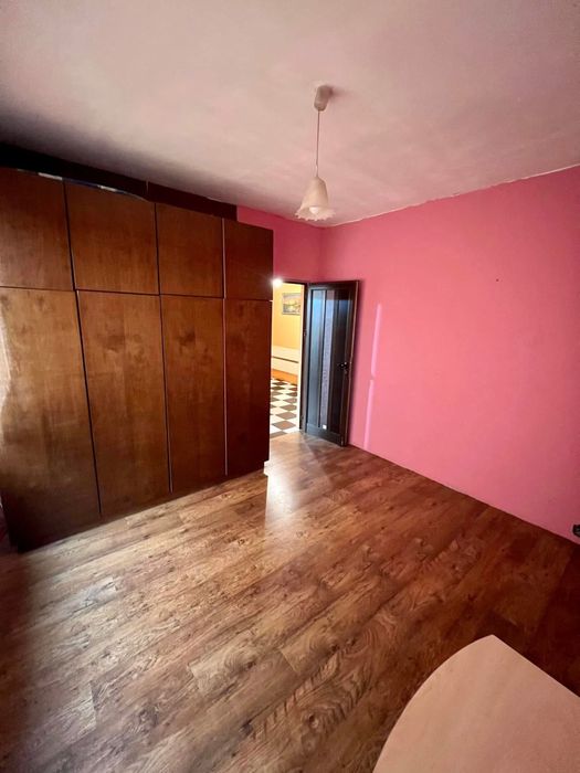 Дава се под наем Тристаен апартамент в Смядово - 98 кв.м за 178.5 € - Снимка #11