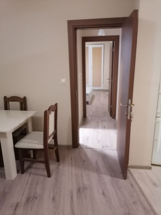 Дава се под наем Двустаен апартамент в Пазарджик, Руски - 60 кв.м за 255 € - Снимка #3