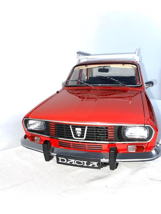 DACIA 1300 machetă auto scara 1:8 impecabilă construită