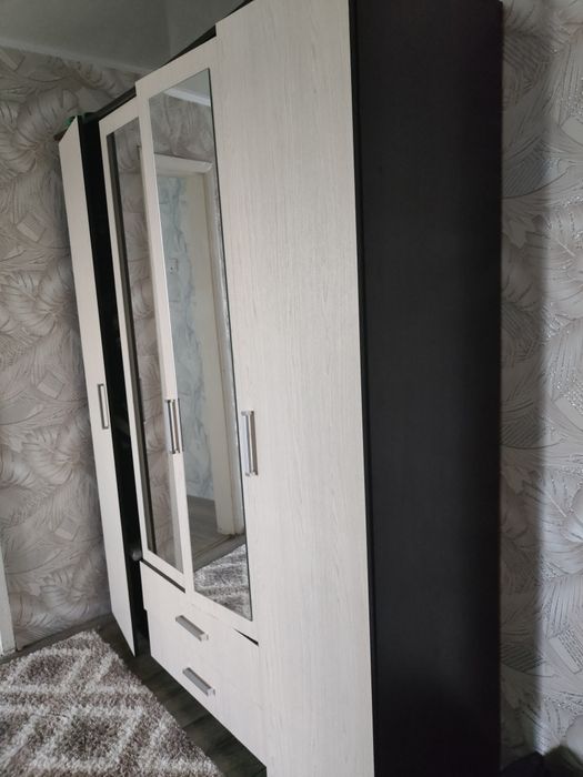 Продам шкаф для одежды