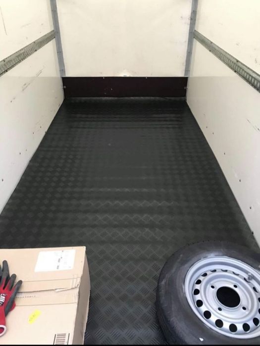 Remorca 2600kg cu rampa