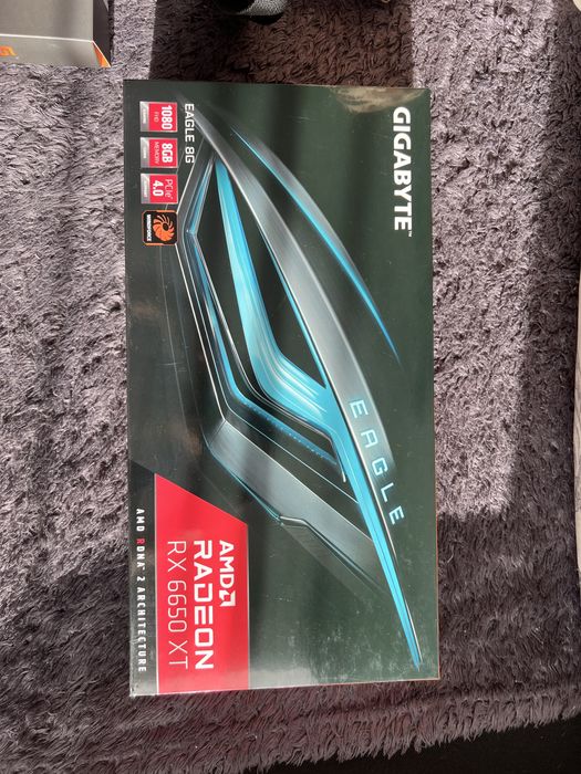 Pc gaming AMD RX 6650 XT, AMD Ryzen 5 7600X, 16GB RAM DDR5 + tastatura si mouse