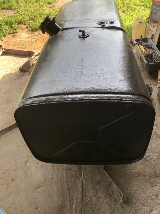 Продам топливный бак