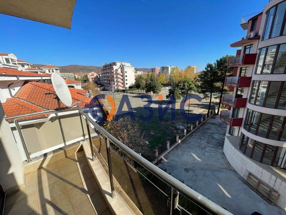 Продава се Тристаен апартамент в к.к. Слънчев бряг - 105 кв.м за 559 €/кв.м - Снимка #9