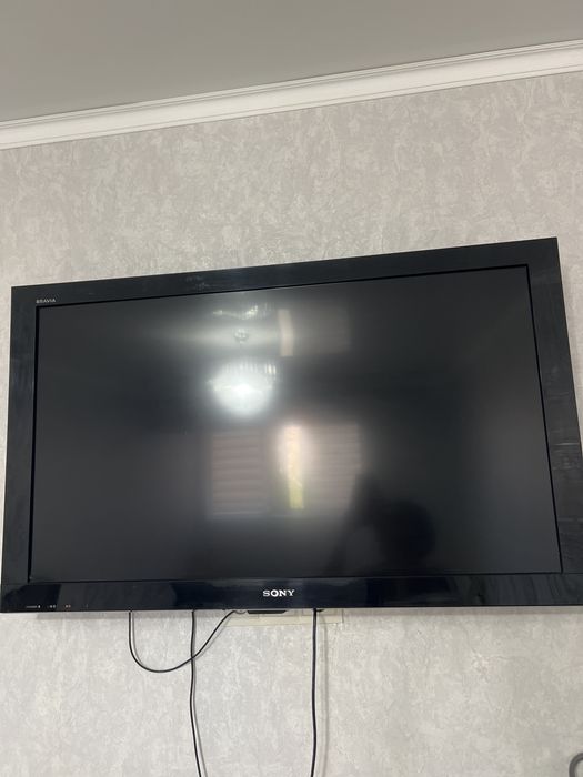 Телевизор сатылады Sony Bravia.