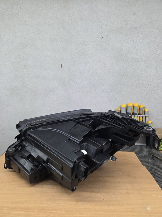 Far Mercedes w213 Multibeam Led dreapta