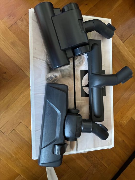 Aspirator cu sac Electrolux