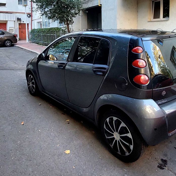 Vand Smart forfour  1.3 benzina. 2006