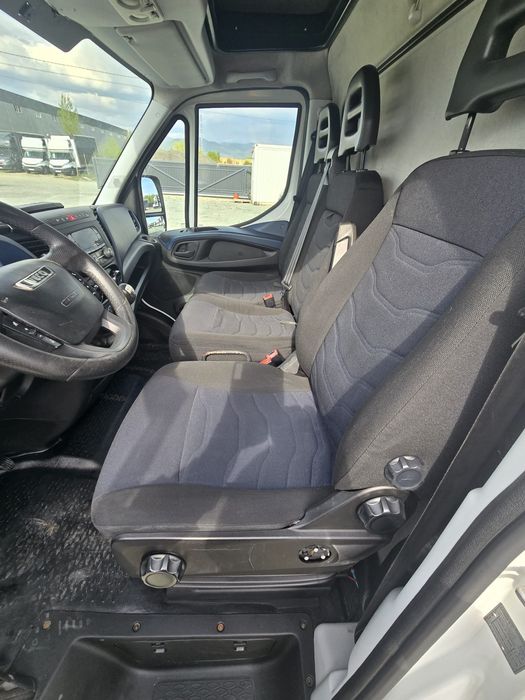Vând Iveco Daily 50C 18 detarat