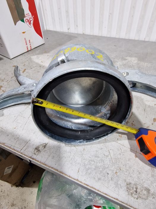 Capac mama 4 toli vidanja import Italia preț 395 lei cu tva se poate t