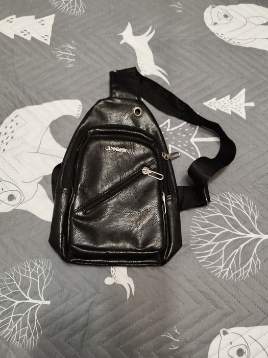 Продам барсетку кожзам