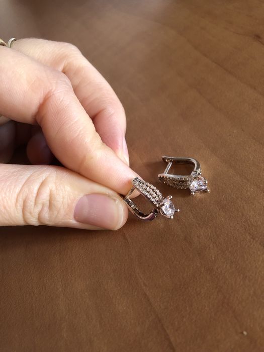 Vand cercei argint cu pietre