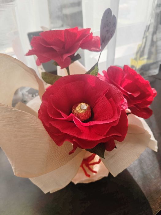 Цветя от креп хартия за всеки повод!