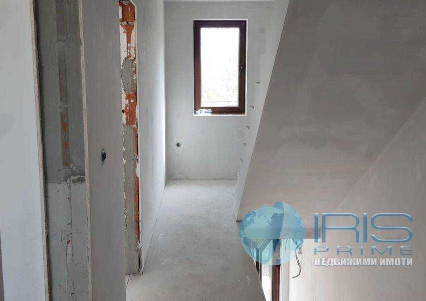 Продава се Къща в Шумен, Добруджански - 225 кв.м за 889 €/кв.м - Снимка #11