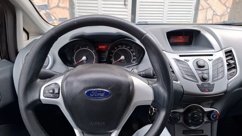 Ford Fiesta 1.25 2011г