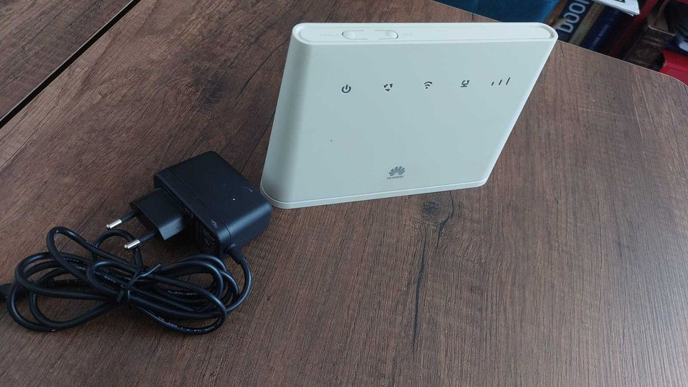 Huawei B311-221 router wireless WiFi cu cartela SIM modem 4G liber
