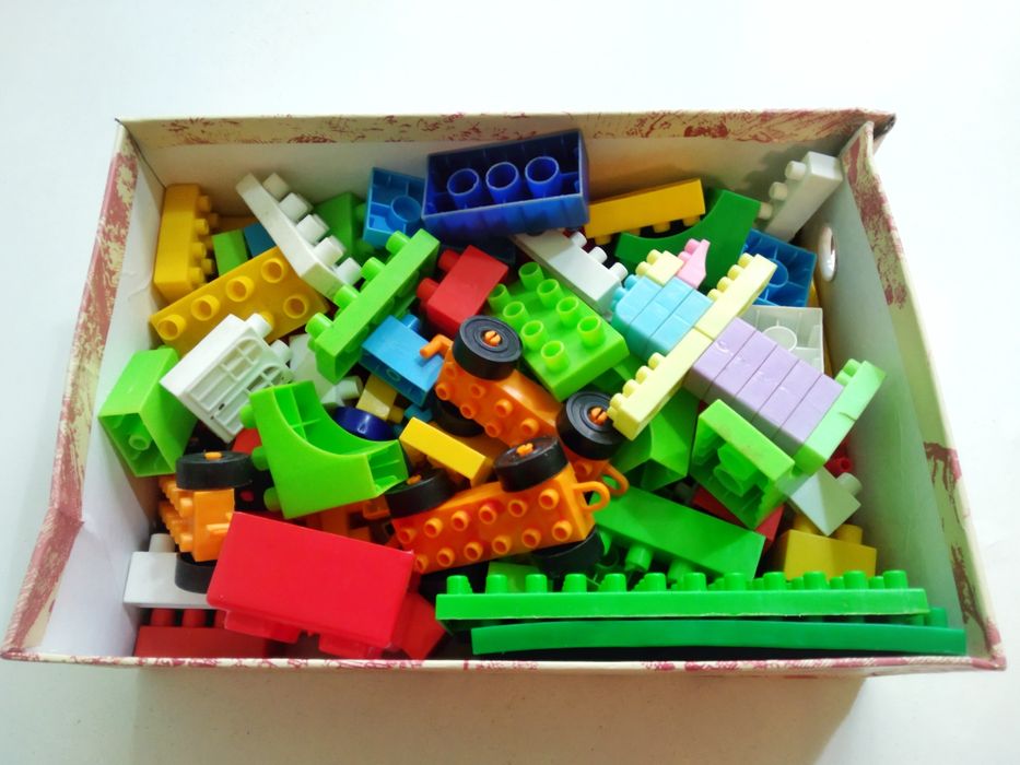 Детский конструктор (аналог Лего)