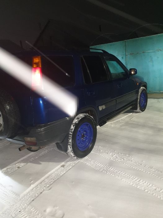 Продаю  машину HONDA CRV 97 ГОД