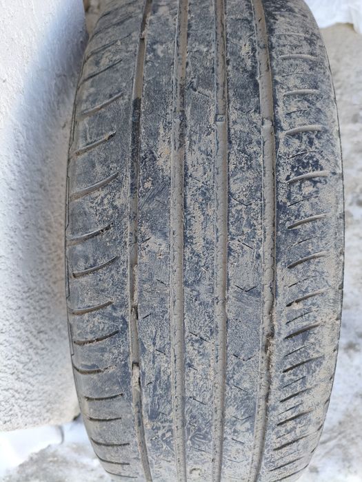 Продам летние покрышки от камри