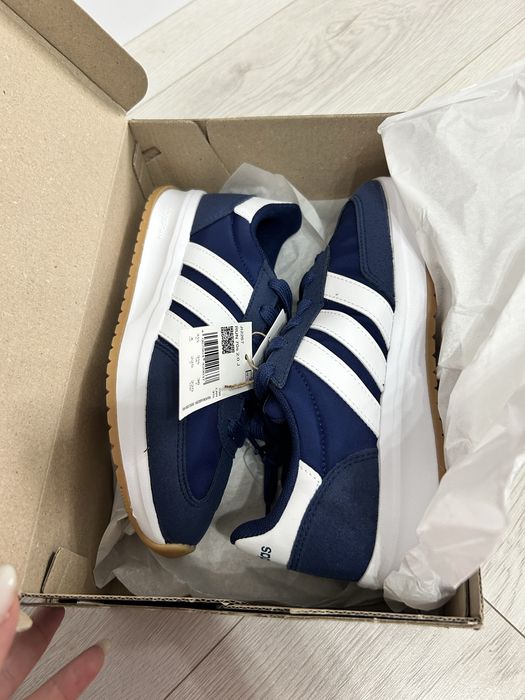 Adidas Nou marimea 39(1/3)